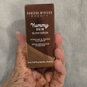 Danessa Myricks Beauty Yummy Skin Glow Serum — Brown and Gold Box